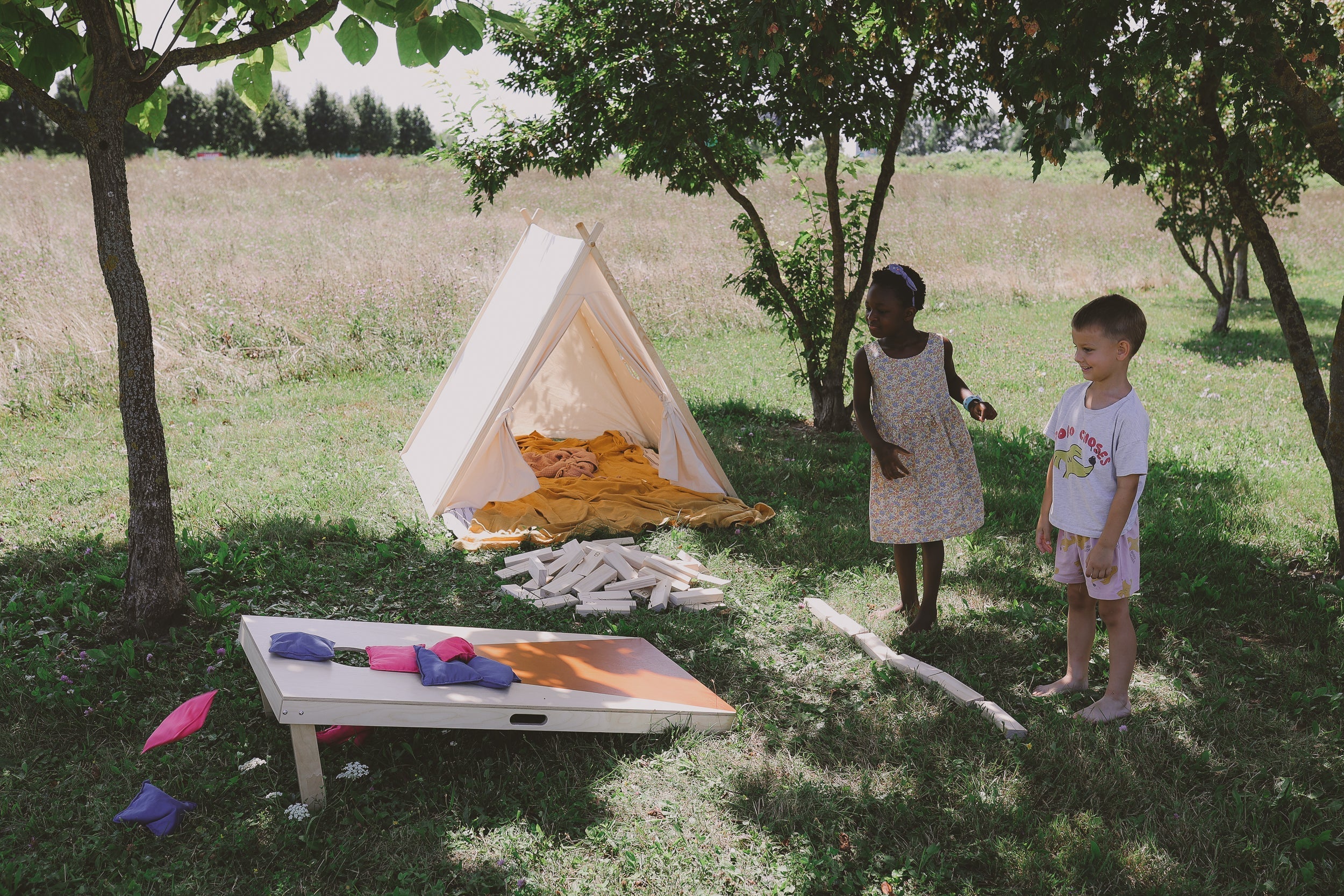 Kinderfeets Verlieben Sie sich in das Kinderfeets Cornhole-Spiel: Amerikas Lieblingsspiel für den Garten! 🌿💕