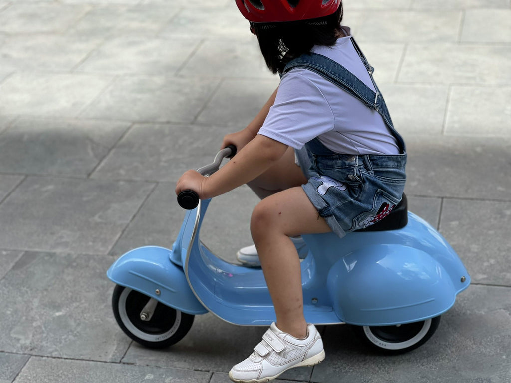 AMBOSSTOYS PRIMO  Klassische Scooter - Sortierte Farben