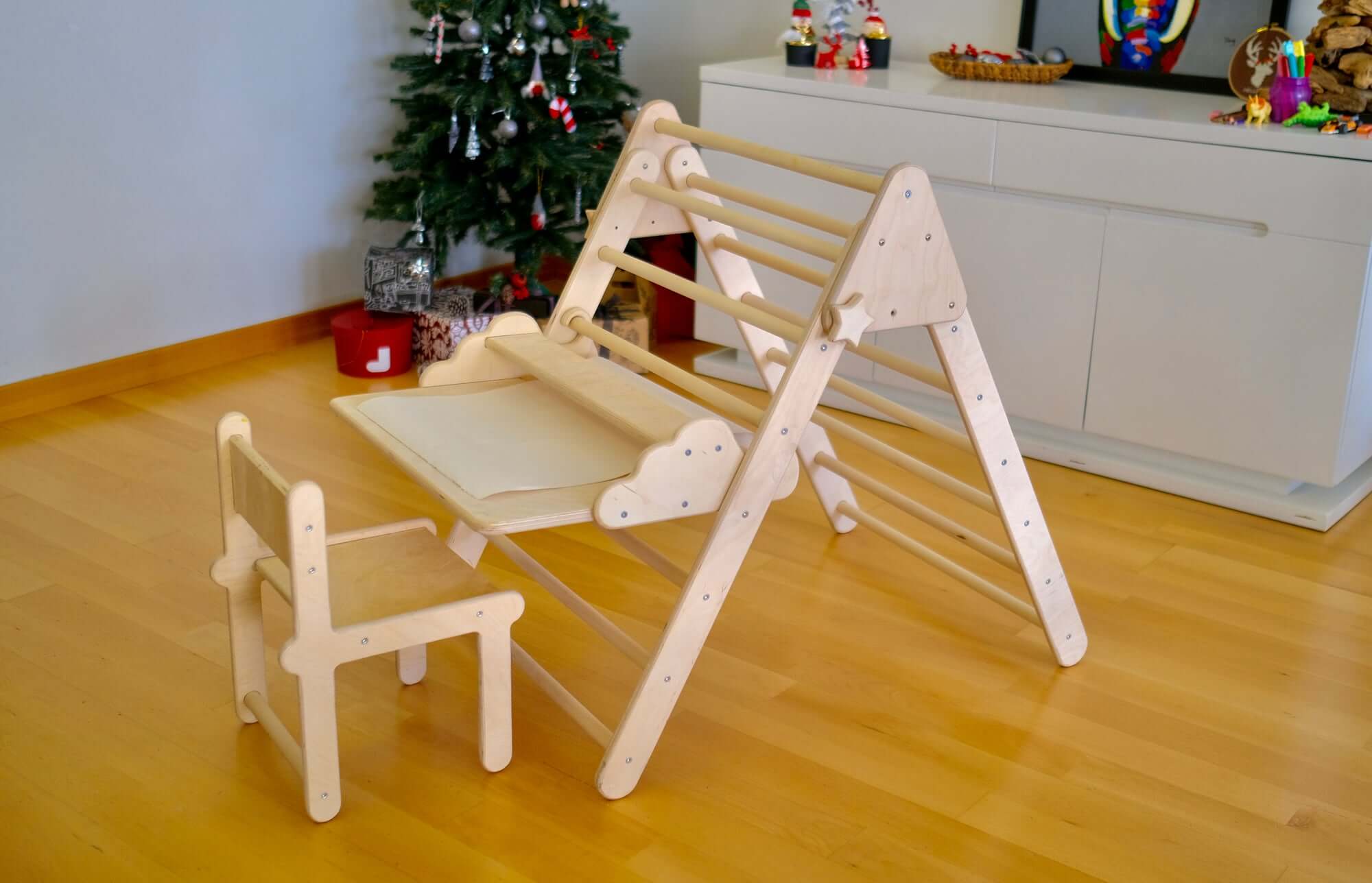 kidodido kidodido Montessori-Set aus Holz - Kletterdreieck / Tragbarer Tisch / Stuhl