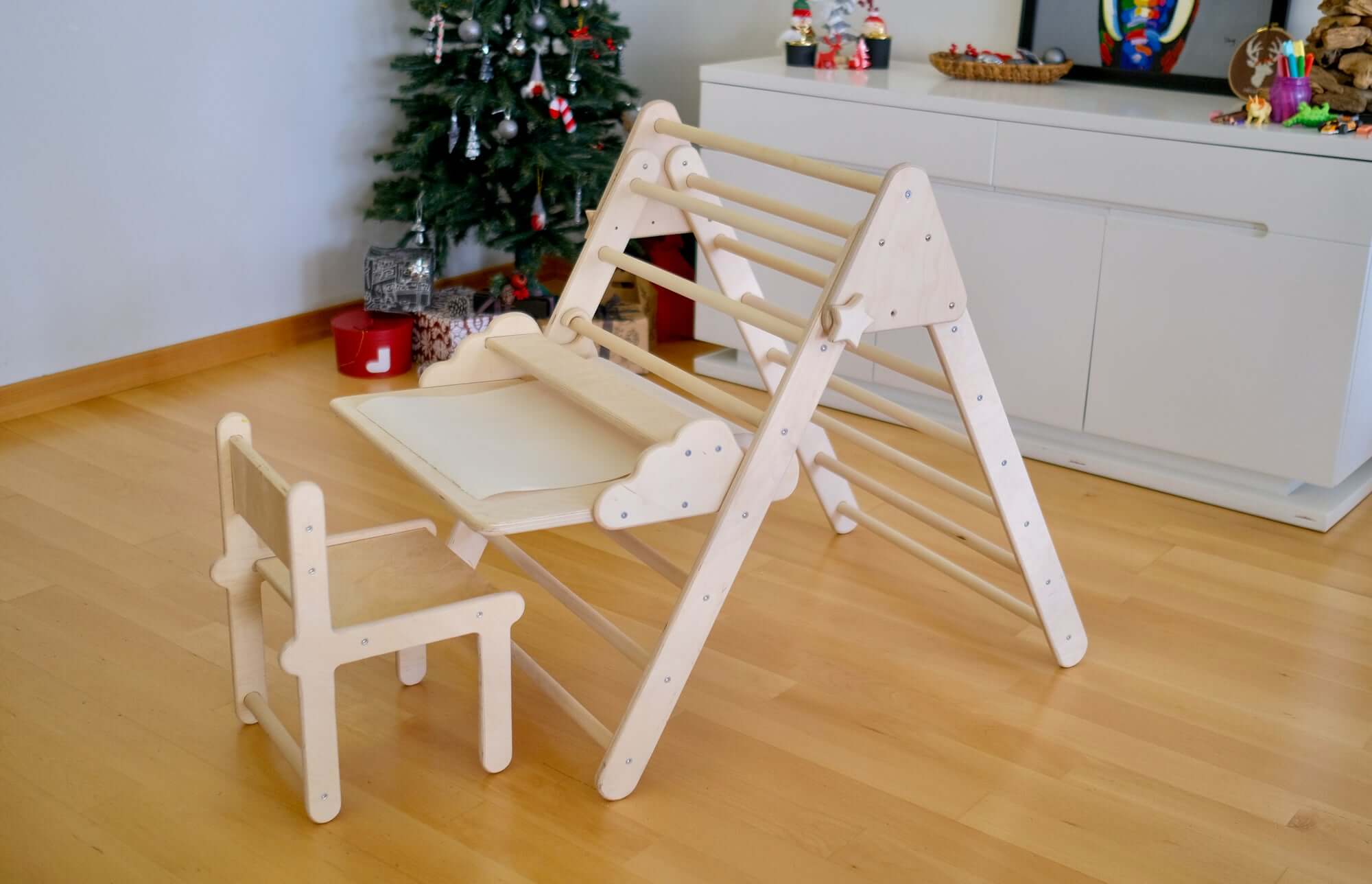 kidodido kidodido Montessori-Set aus Holz - Kletterdreieck / Tragbarer Tisch / Stuhl