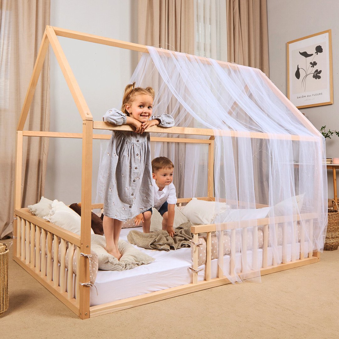 goodevas Goodevas Montessori Möbel: Holzhaus-Bodenbett für Kinder mit Zaun