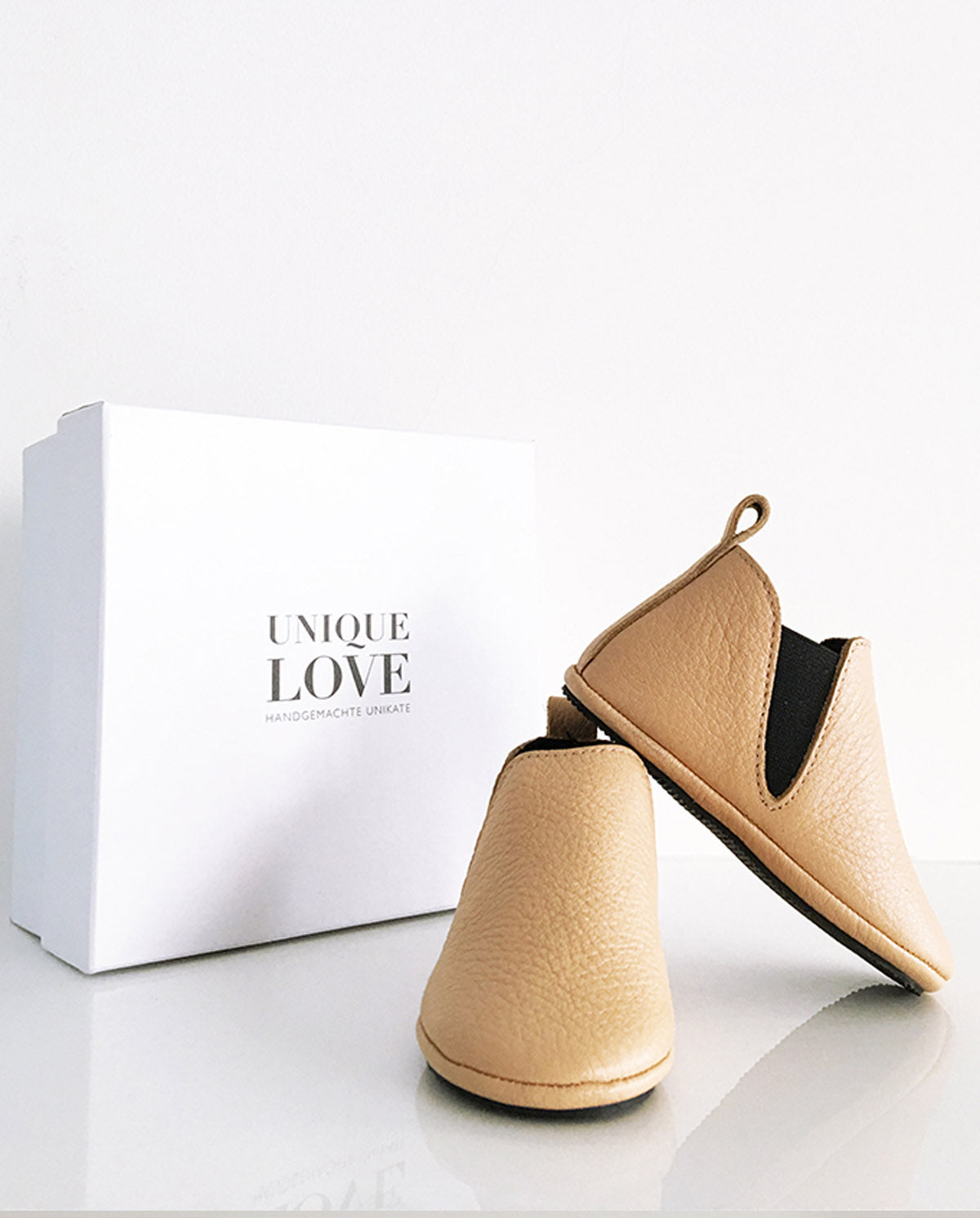 UNIQUE LOVE Bequeme und elegante Chelsea Boots - Jetzt bestellen und einen trendigen Look kreieren!