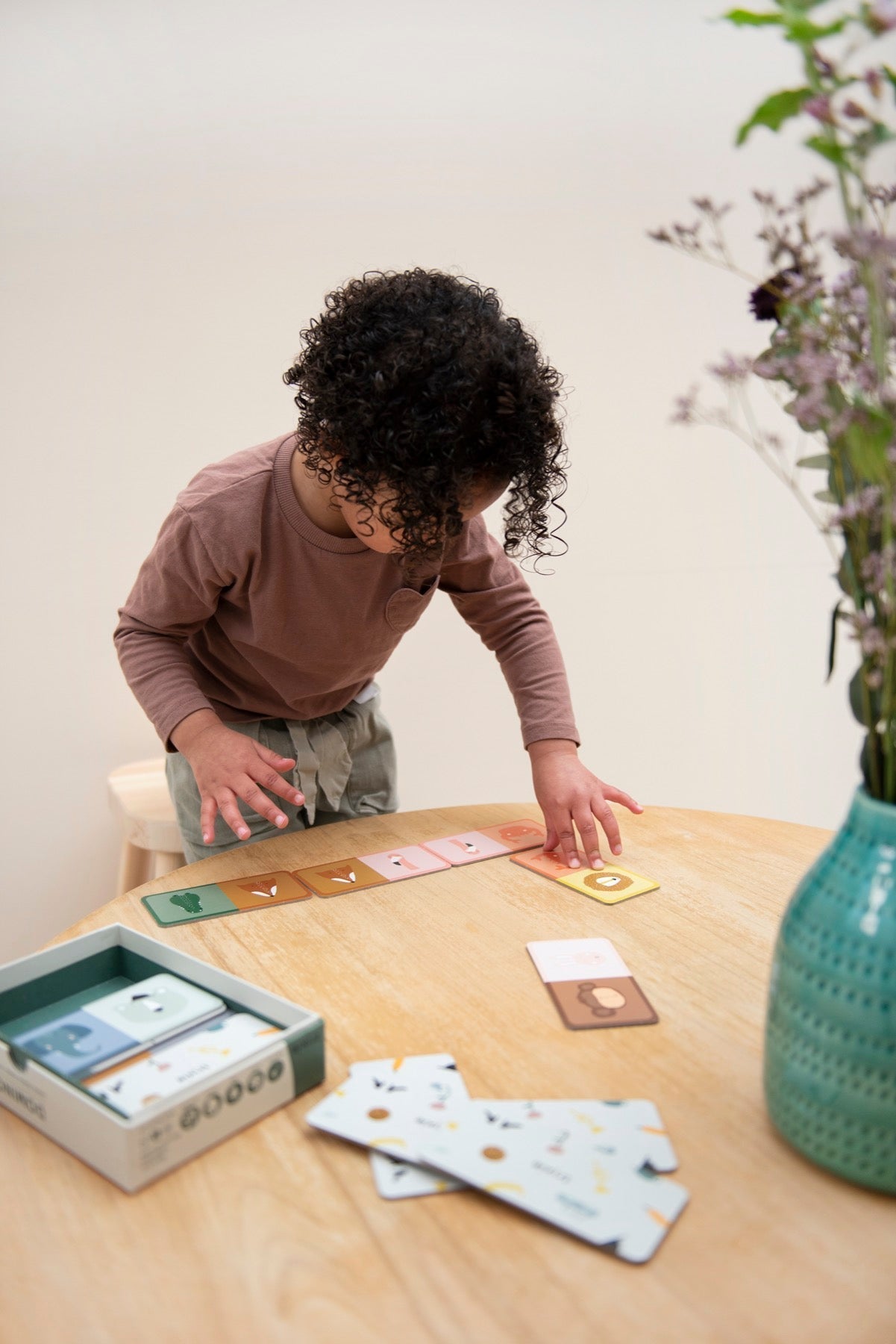 Trixie Trixie Tierkopf-Domino: Ein fröhliches Kartenspiel für die ganze Familie! 🦁🐵🦒 Wer wird als Erster alle Karten los? Spielzeit! 🎉✨