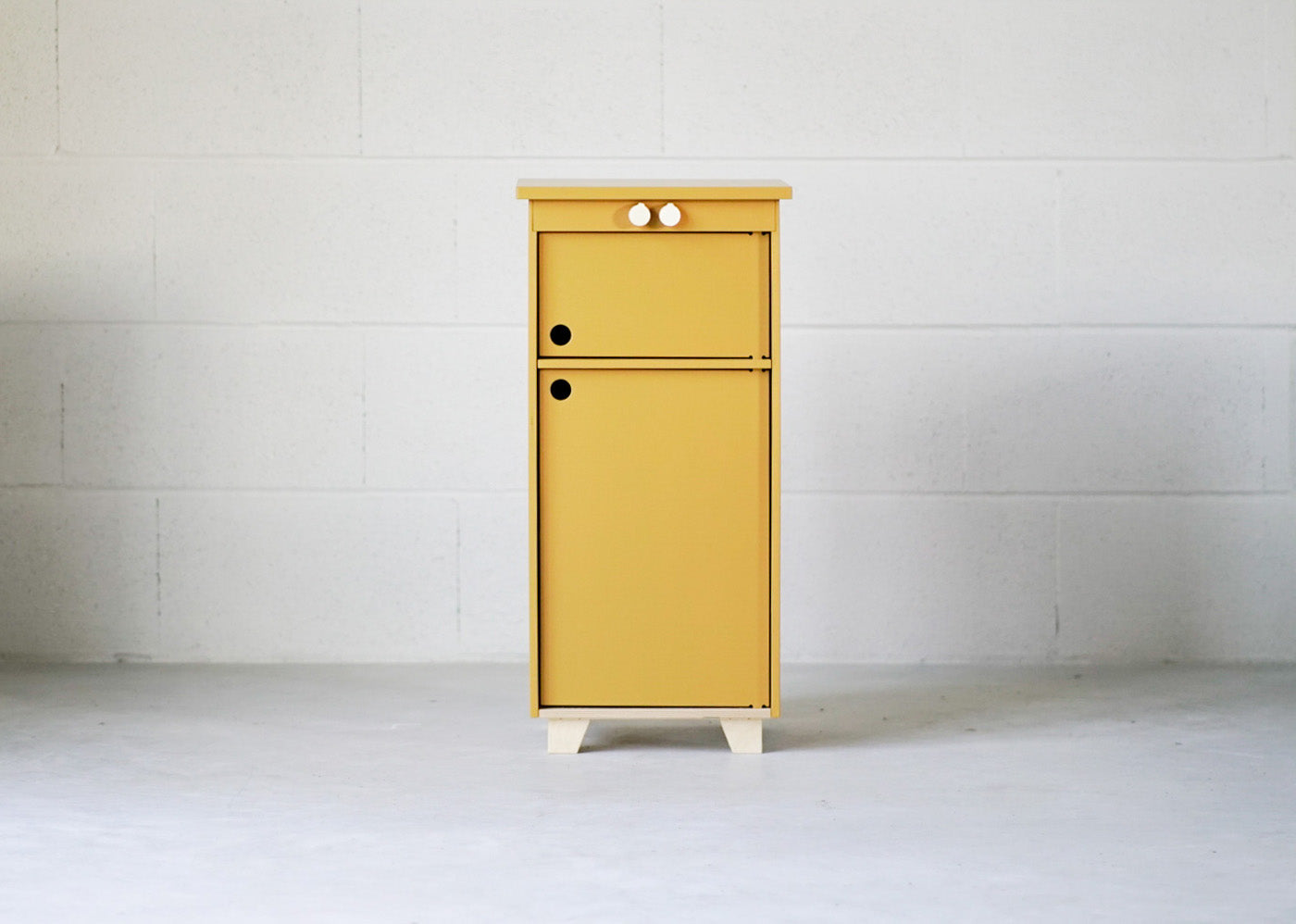Midmini Lilac Plyholz Kinderzimmermöbel Spielkühlschrank: Ein süßer Spielkühlschrank für das Kinderzimmer