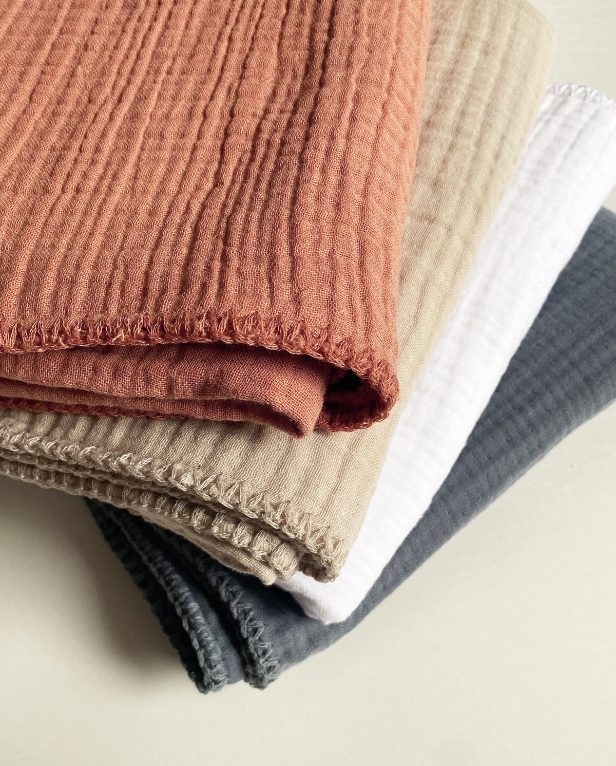 UNIQUE LOVE Terra Musselin-Decke - Komfortabel und langlebig