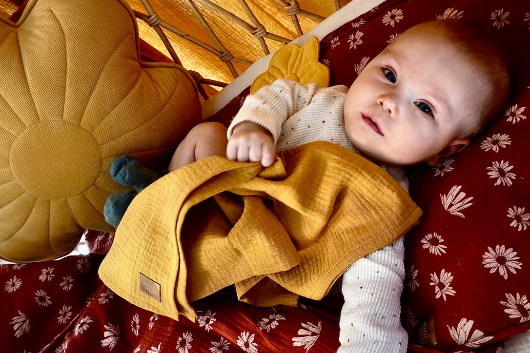 moimili Musselin-Kinderdecken-Set "Gänseblümchen" - Kuschelige Swaddling- & Receiving Blankets in einem hübschen Gänseblümchen-Muster