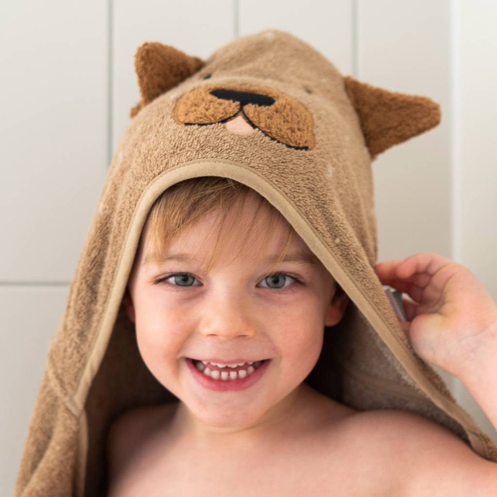 Buy animal design bath towel with hood made of organic cotton - Mr. Dog in  brown online | Petit Seal